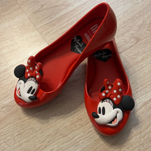 Disney Mini Melissa - Mel Red Slip-ons - Picture 4 of 9